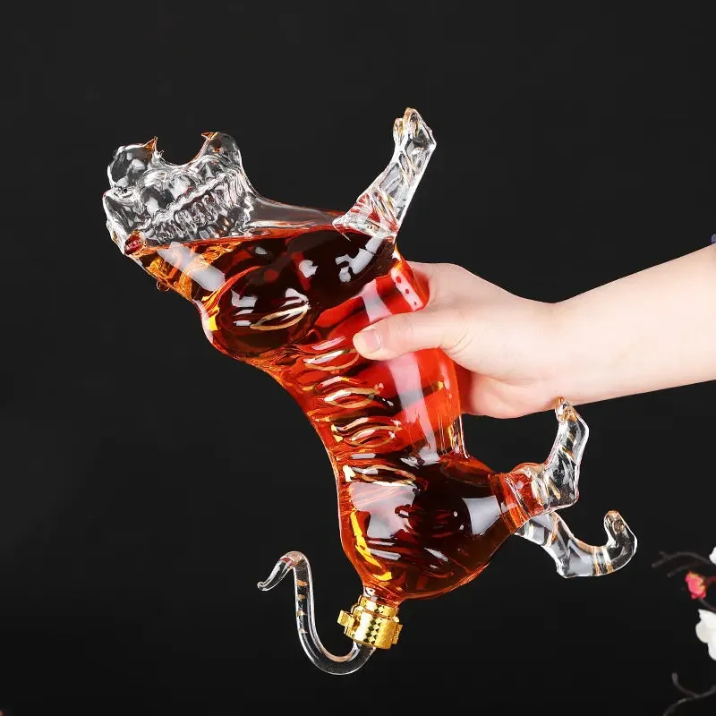 Guapo animal en forma de tigre - Wine Beer And Spirits reseña y precio